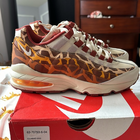 Air Max 95 (GS) - Picture 3 of 6